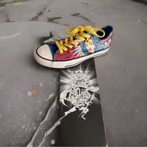 CONVERSE Wonder Woman DC Comics Sneakers Unisex 131719F Women’s Sz 7~ Men’s 5